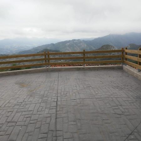 Apartamentos Tiu Enrique 1 Cangas de Onis Bagian luar foto