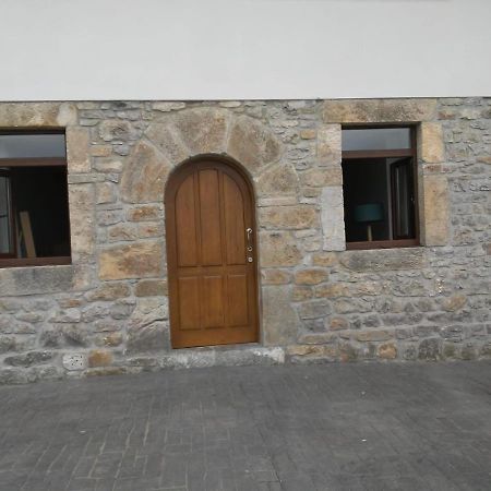 Apartamentos Tiu Enrique 1 Cangas de Onis Bagian luar foto